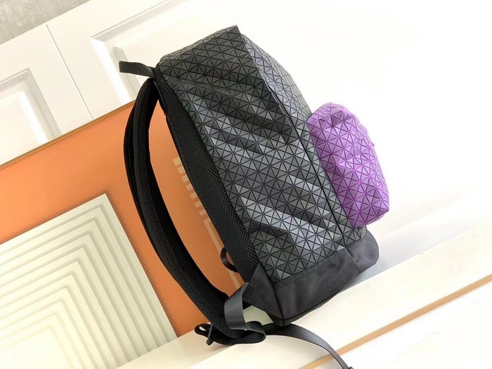 Issey Miyake Backpack with stylish design Black 01A