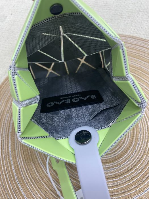 Issey Miyake BagTypeTote geometric design Grey 01A 2