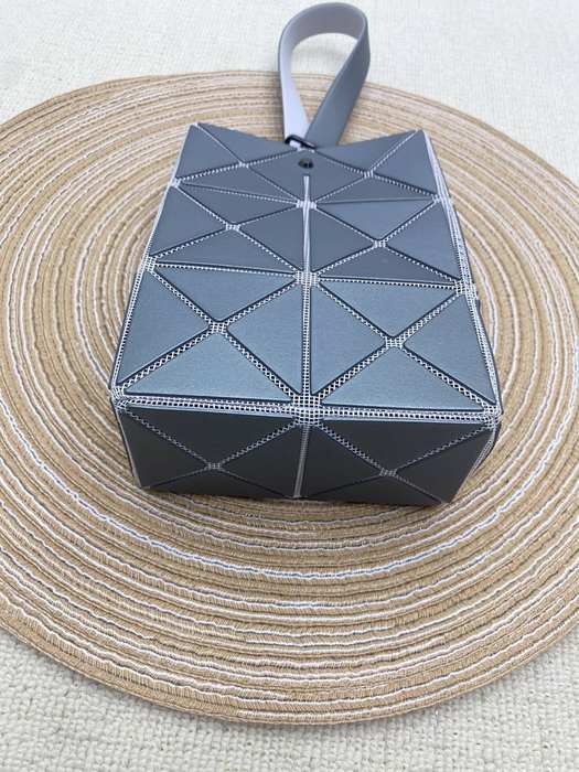 Issey Miyake BagTypeTote geometric design Grey 01A 2