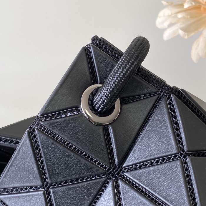 Issey Miyake BagTypeTote geometric design bag White 01A