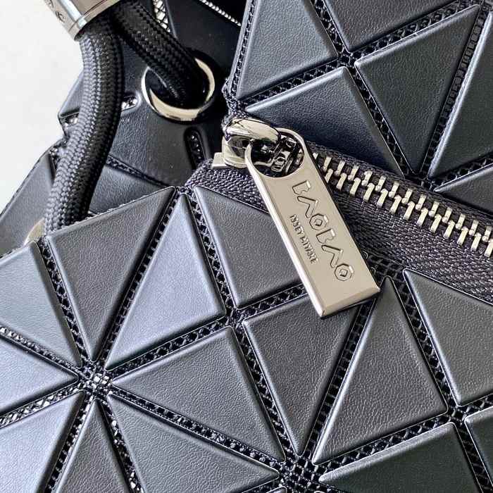 Issey Miyake BagTypeTote geometric design bag White 01A