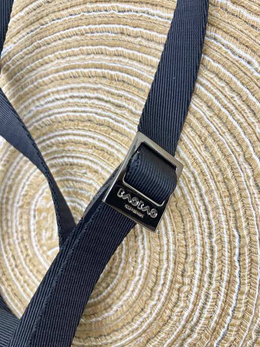 Issey Miyake BagTypeTote geometric design compact size Blue 01A