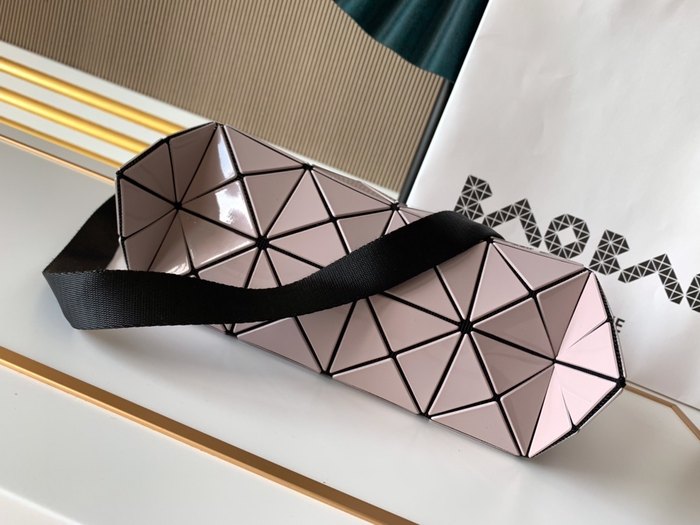 Issey Miyake BagTypeTote geometric design plastic tote Grey 01A