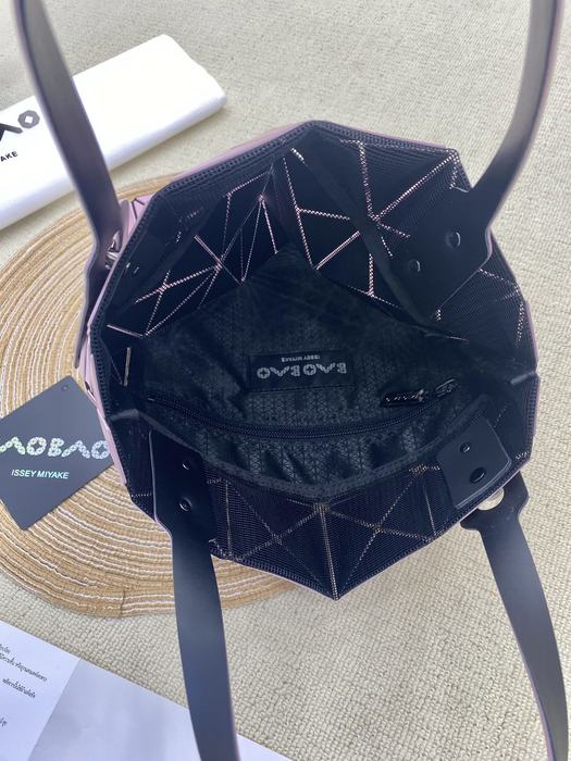 Issey Miyake BagTypeTote geometric design tote bag Grey 01A