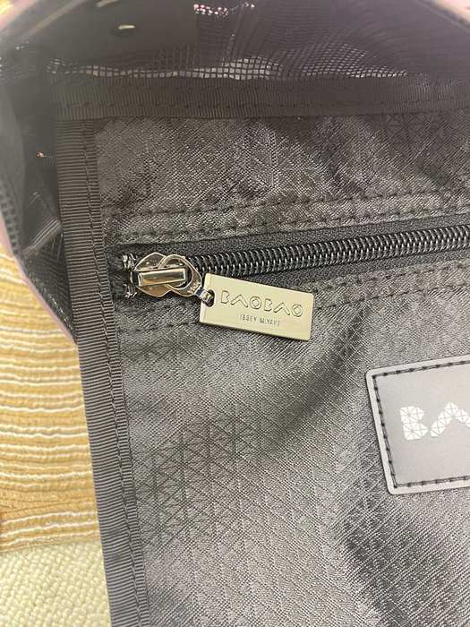 Issey Miyake BagTypeTote geometric design tote bag Grey 01A