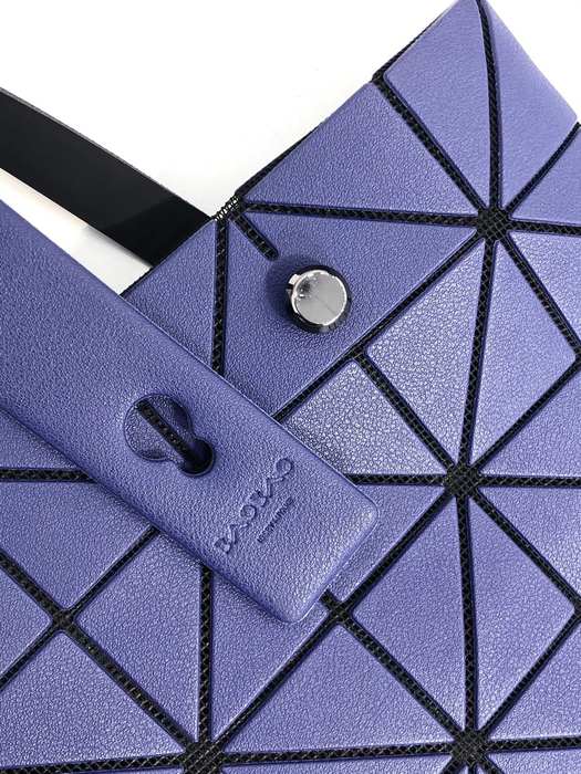 Issey Miyake BagTypeTote geometric design tote bag Navy 01A