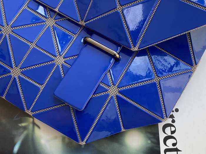 Issey Miyake BagTypeTote geometric design tote bag Pink 01A