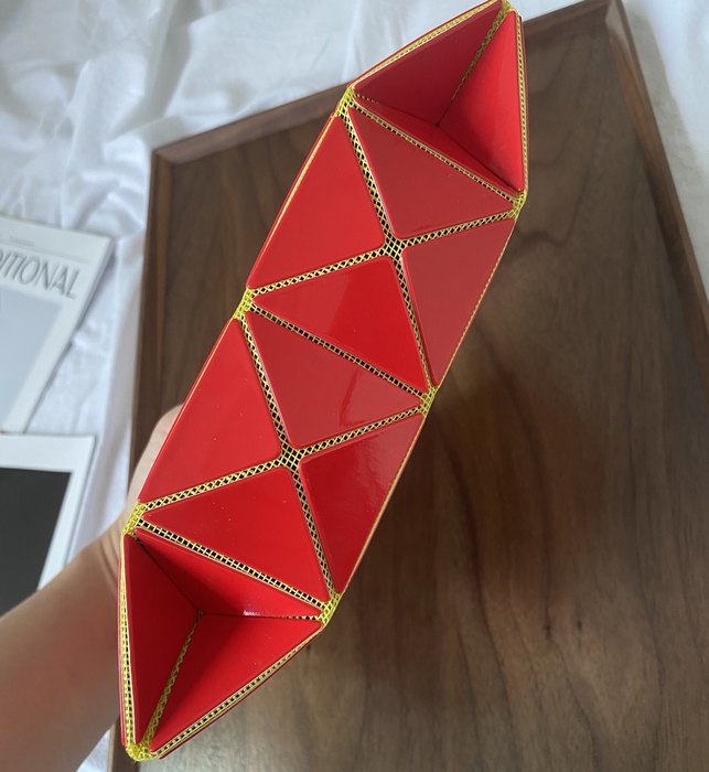 Issey Miyake BagTypeTote geometric shape tote Red 01A