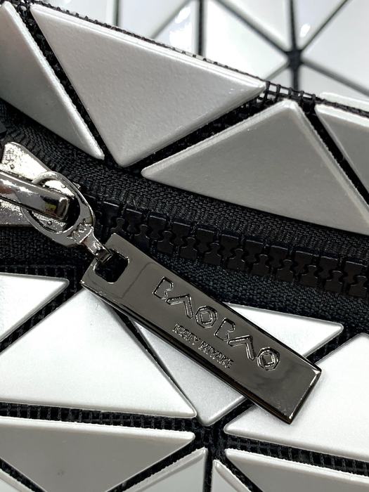 Issey Miyake BagTypeTote stylish geometric pattern tote bag Navy 01A