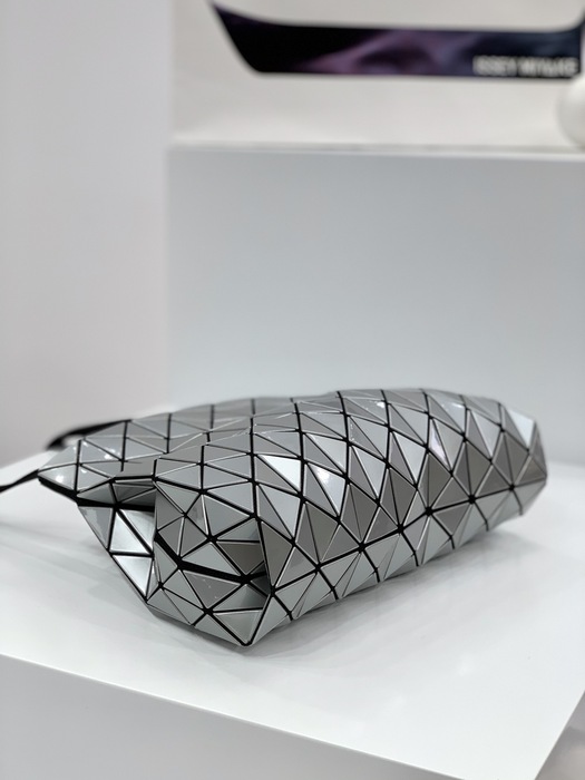 Issey Miyake BagTypeTote stylish geometric pattern tote bag Navy 01A