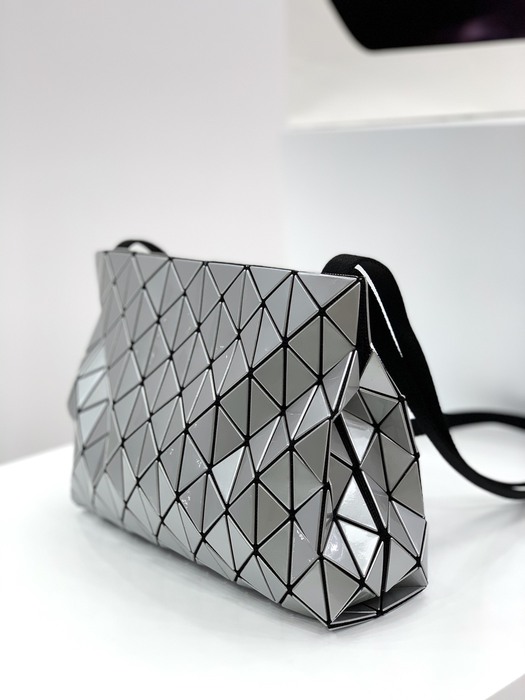 Issey Miyake BagTypeTote stylish geometric pattern tote bag Navy 01A