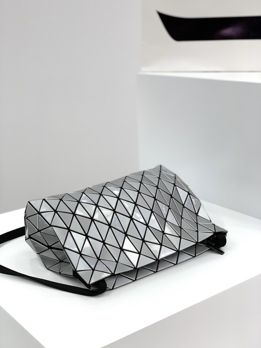 Issey Miyake BagTypeTote stylish geometric pattern tote bag Navy 01A