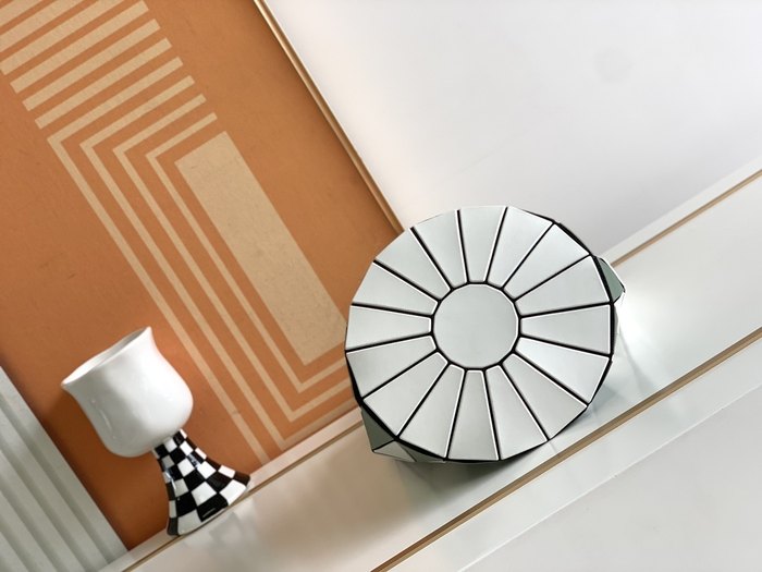 Issey Miyake Issey miyake KURO bag color 20A