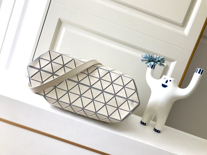 Issey Miyake Style 15 Beige 01A