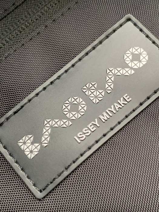 Issey Miyake Style 64 Blue 01A