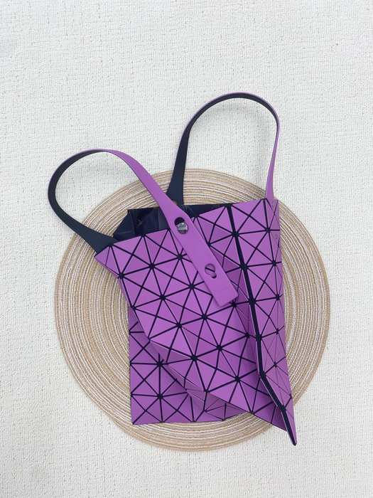 Issey Miyake Tote Bag with geometric design Black 01A