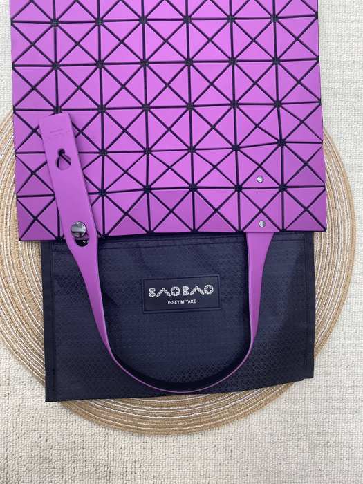 Issey Miyake Tote Bag with geometric design Black 01A