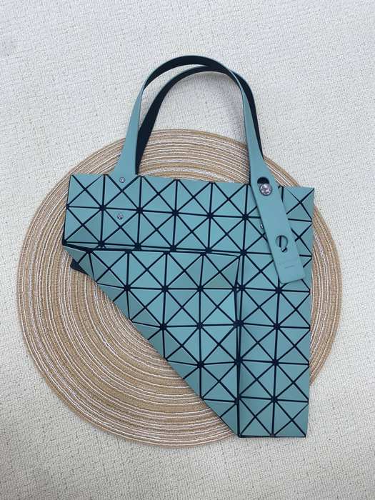 Issey Miyake Tote Bag with geometric design Black 01A