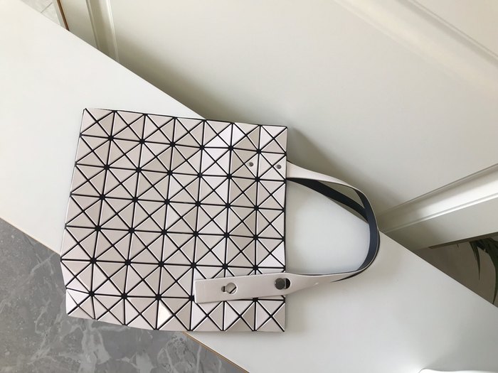 Issey Miyake Tote Bag with geometric design and structured outline White 01A