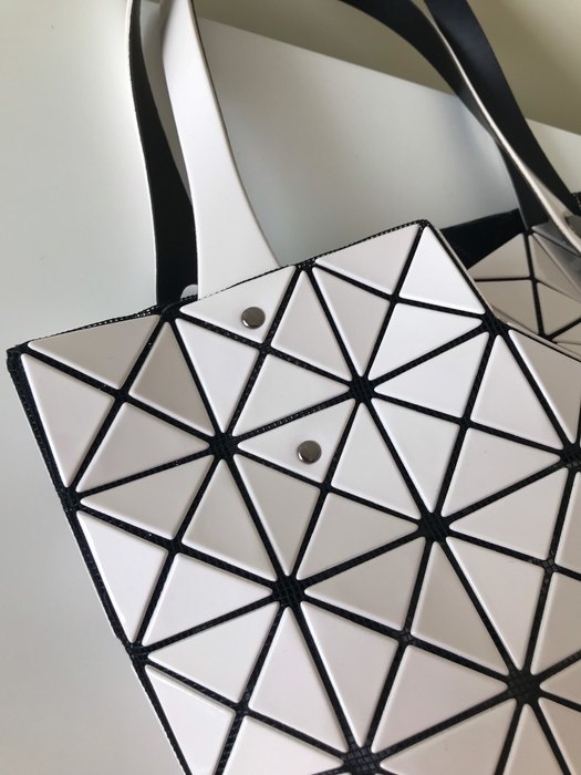 Issey Miyake Tote Bag with geometric design and structured outline White 01A