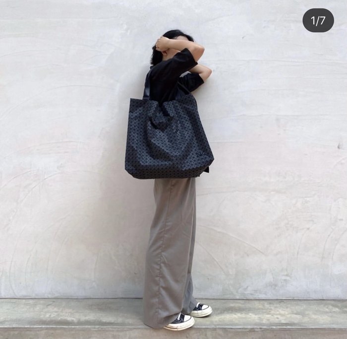 Issey Miyake Tote Bag with modern design and spacious interior Black 01A