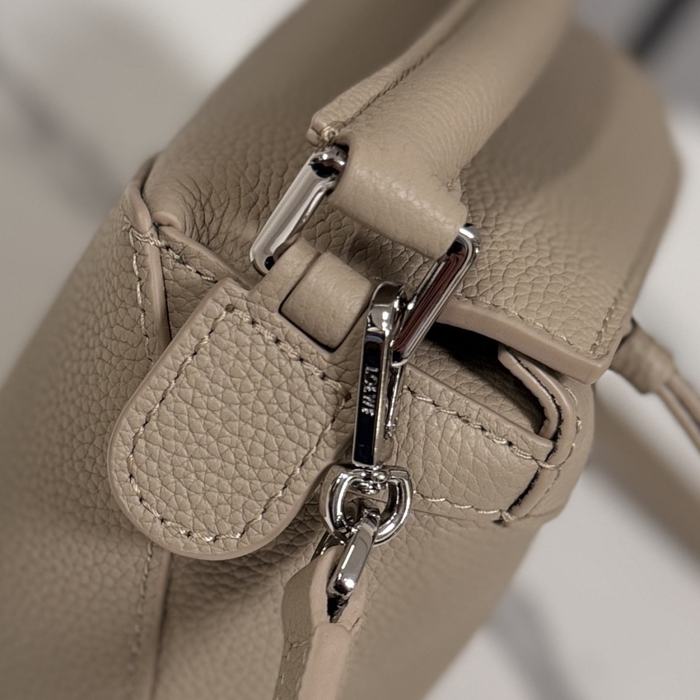 Yupoo,2026,Bag,Original, quality,Loewe