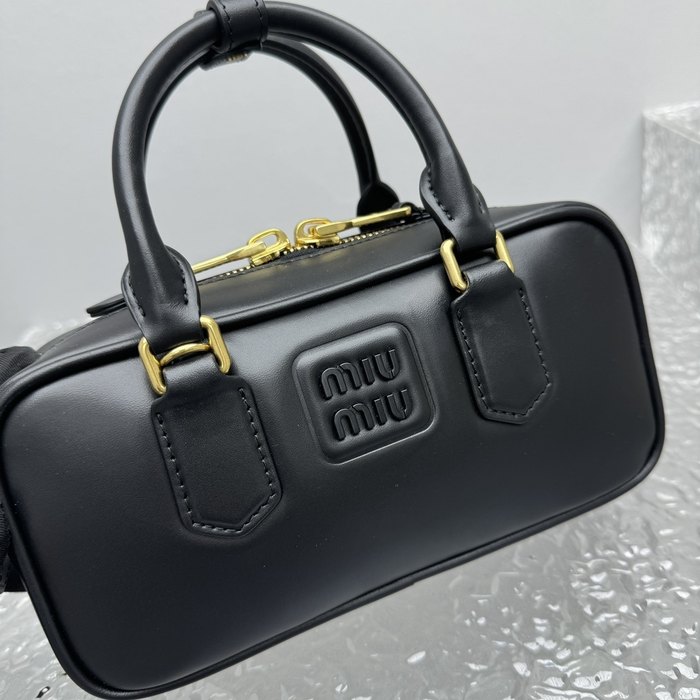 Miu-Miu,Bag，Latest styles,2026，yupoo，Original, quality