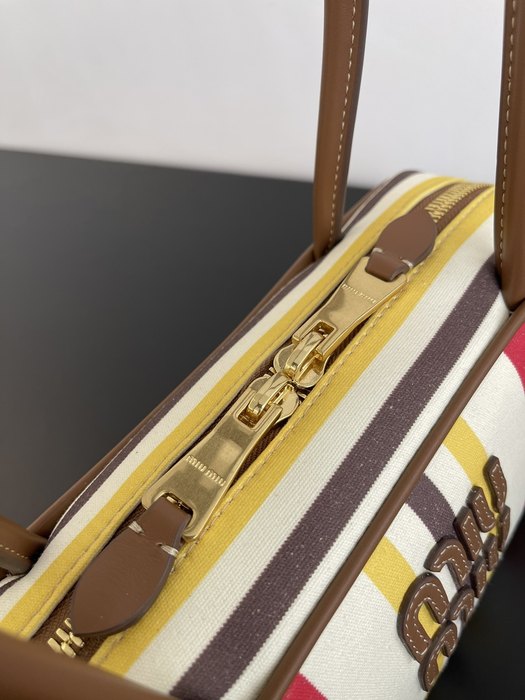 Miu-Miu,Bag，Latest styles,2026，yupoo，Original, quality