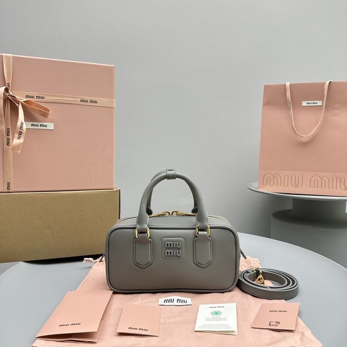 Miu-Miu,Bag，Latest styles,2026，yupoo，Original, quality