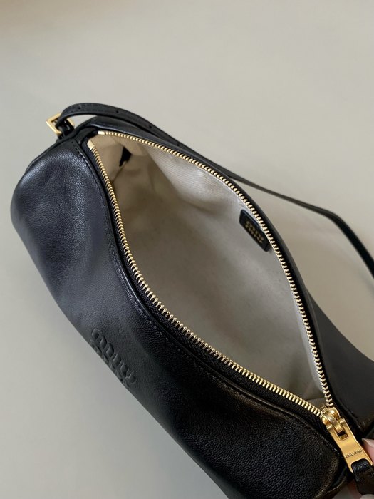 Miu-Miu,Bag，Latest styles,2026，yupoo，Original, quality