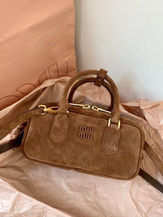 Miu-Miu,Bag，Latest styles,2026，yupoo，Original, quality