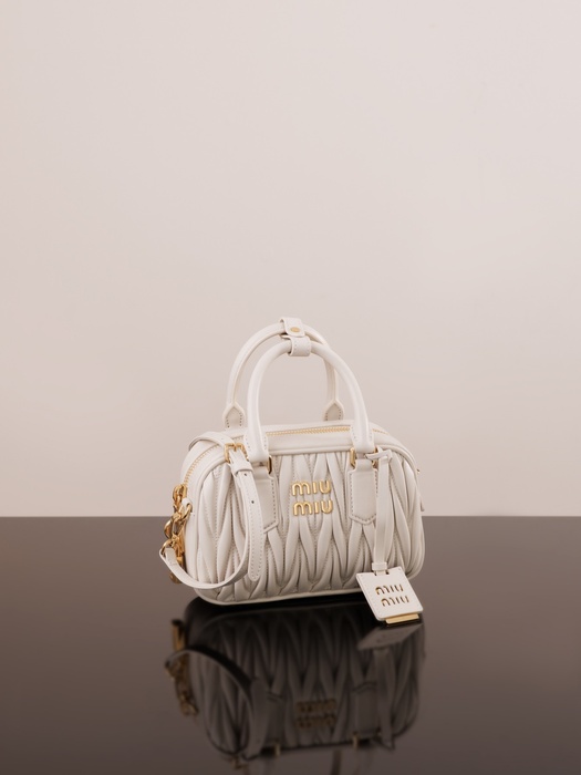 Miu-Miu,Bag，Latest styles,2026，yupoo，Original, quality
