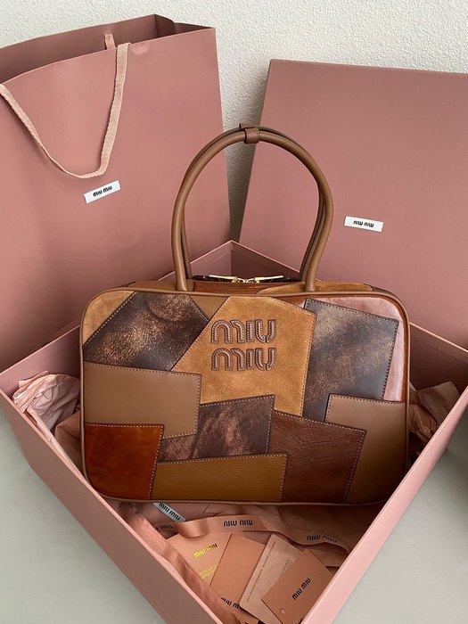 Miu-Miu,Bag，Latest styles,2026，yupoo，Original, quality