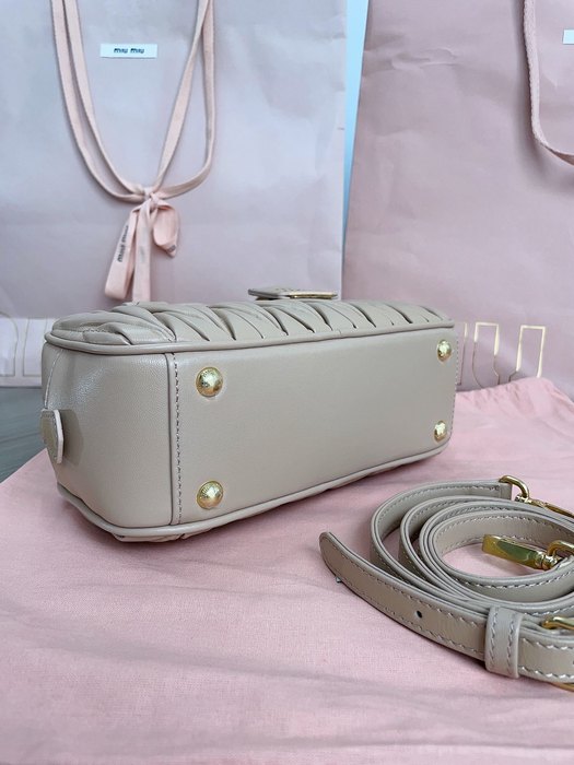 Miu-Miu,Bag，Latest styles,2026，yupoo，Original, quality