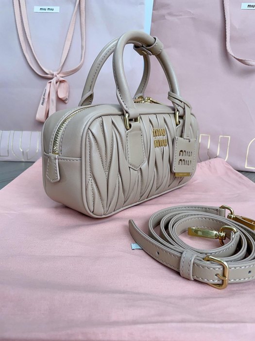 Miu-Miu,Bag，Latest styles,2026，yupoo，Original, quality