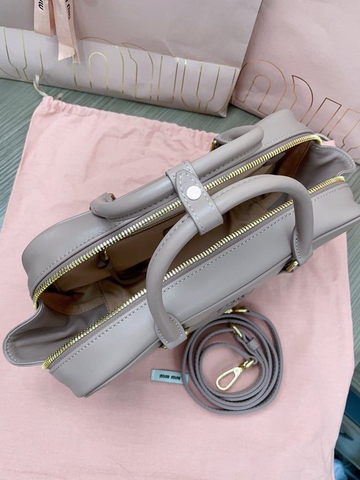 Miu-Miu,Bag，Latest styles,2026，yupoo，Original, quality