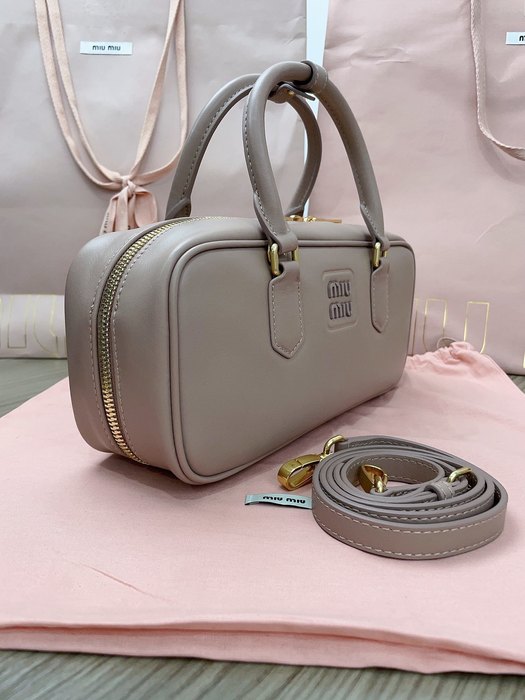 Miu-Miu,Bag，Latest styles,2026，yupoo，Original, quality