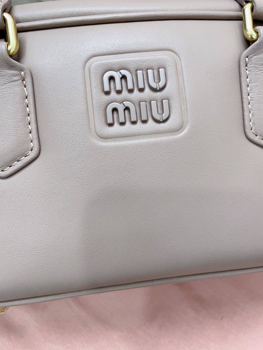 Miu-Miu,Bag，Latest styles,2026，yupoo，Original, quality