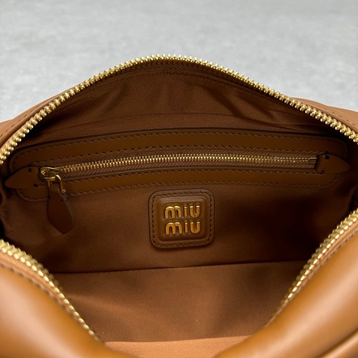 Miu-Miu,Bag，Latest styles,2026，yupoo，Original, quality