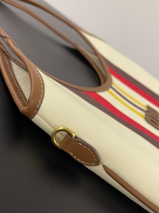 Miu-Miu,Bag，Latest styles,2026，yupoo，Original, quality