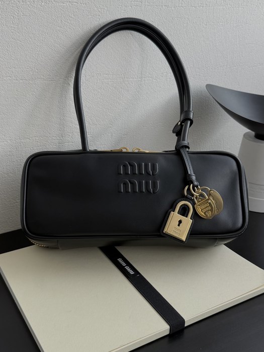 Miu-Miu,Bag，Latest styles,2026，yupoo，Original, quality