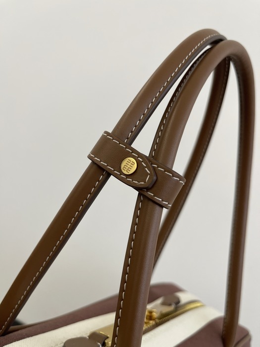 Miu-Miu,Bag，Latest styles,2026，yupoo，Original, quality