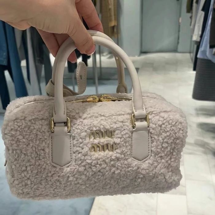 Miu-Miu,Bag，Latest styles,2026，yupoo，Original, quality