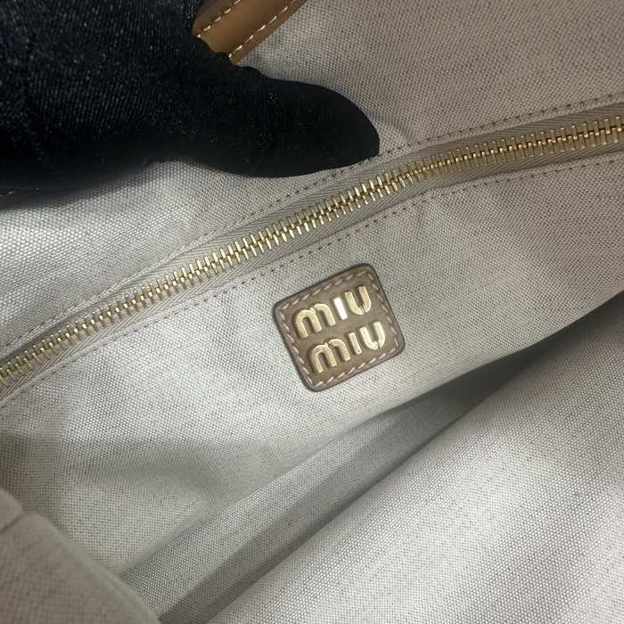 Miu-Miu,Bag，Latest styles,2026，yupoo，Original, quality