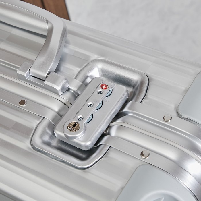 Rimowa_Bag_suitcase_carry-on-luggage_yupoo_Original_quality
