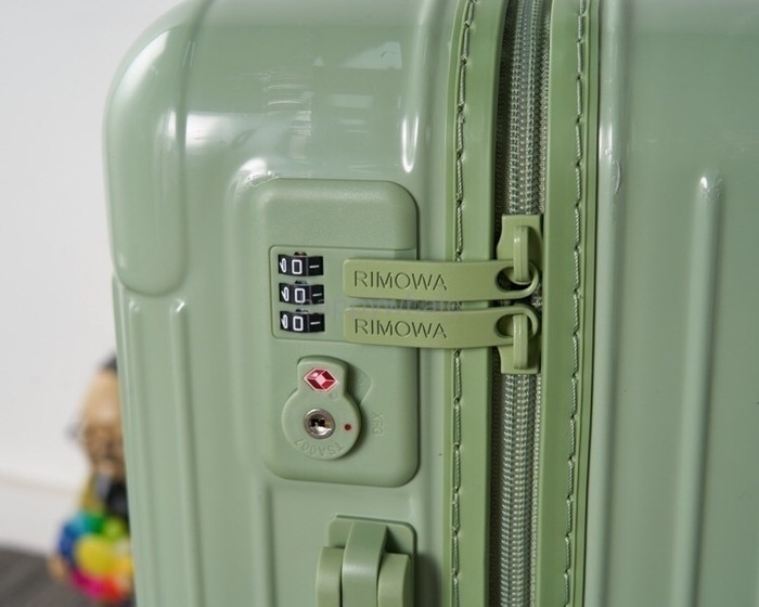 Rimowa_Bag_suitcase_carry-on-luggage_yupoo_Original_quality