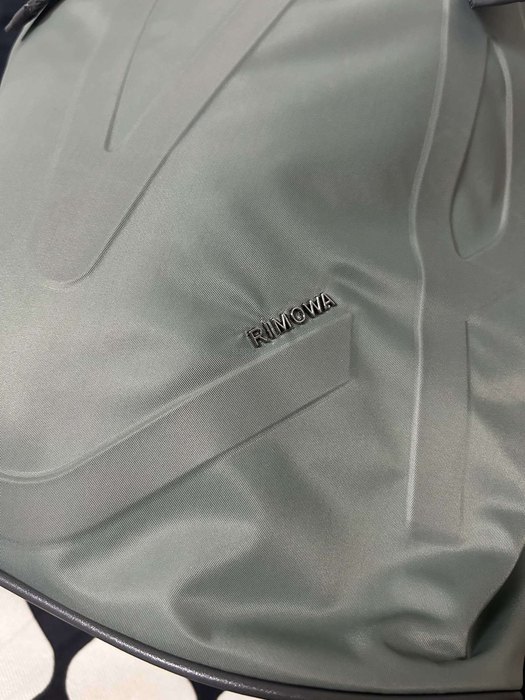 Rimowa_Bag_suitcase_carry-on-luggage_yupoo_Original_quality