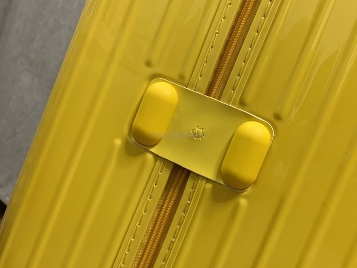Rimowa_Bag_suitcase_carry-on-luggage_yupoo_Original_quality