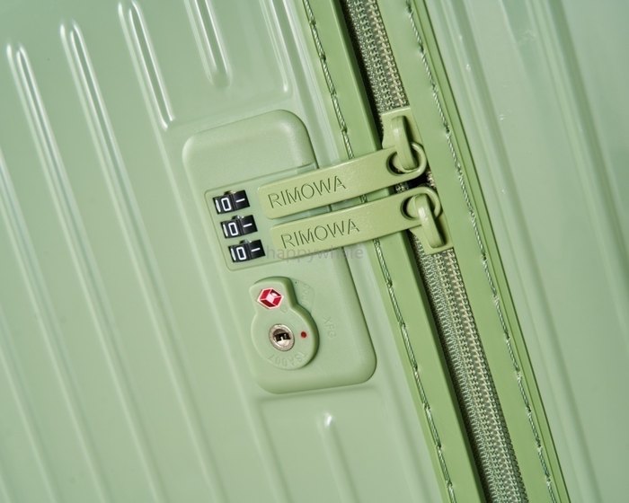 Rimowa_Bag_suitcase_carry-on-luggage_yupoo_Original_quality
