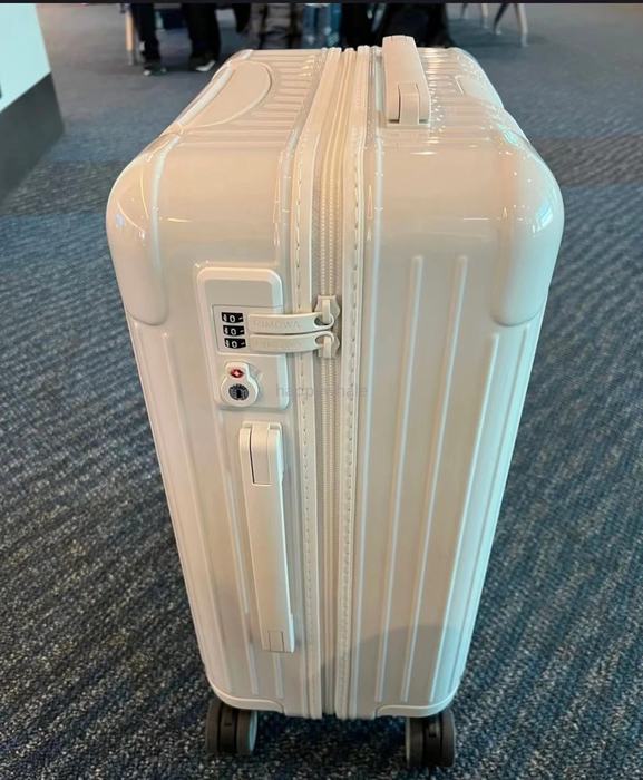 Rimowa_Bag_suitcase_carry-on-luggage_yupoo_Original_quality